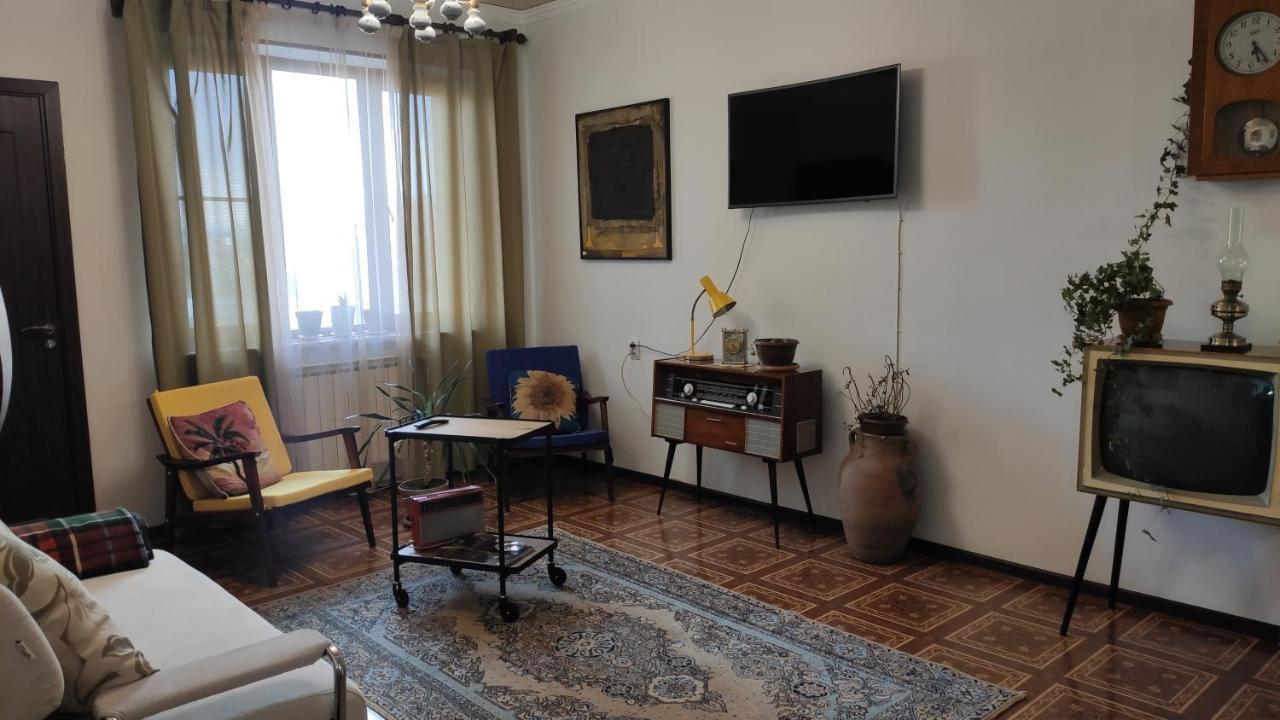 Apartment 11 Ґюмрі Екстер'єр фото